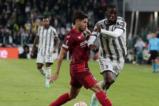 Juventus hòa may mắn Sevilla, AS Roma chiếm lợi thế ở Europa League
