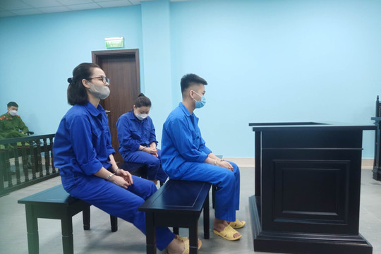 Cựu đại úy Lê Thị Hiền từng 'đại náo sân bay' bị đưa ra xét xử phúc thẩm