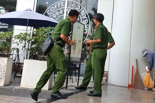 Hàng chục cảnh sát kiểm tra công ty tài chính ở TP.HCM