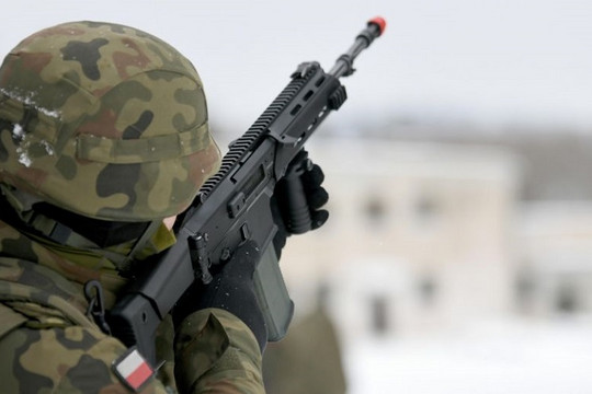 Quân sự thế giới hôm nay (20-5): Ba Lan đặt hàng bổ sung hơn 30.000 súng bộ binh