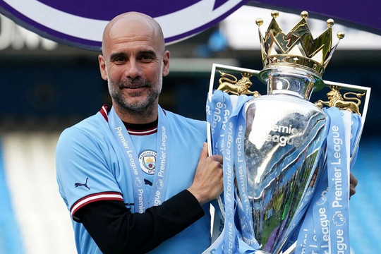 Pep Guardiola được ca ngợi xuất sắc hơn huyền thoại Alex Ferguson