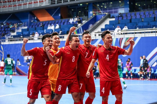 Futsal Việt Nam: Đá giao hữu trước khi đi tập huấn Nam Mỹ, miễn phí vé vào cửa