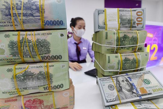 Thời sự 24 giờ: Mỗi người Việt 'gánh' hơn 36,7 triệu đồng nợ công