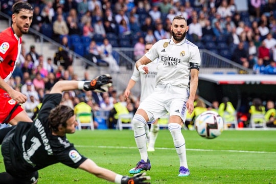 Vinicius không ra sân trong ngày Real Madrid vượt qua Atletico