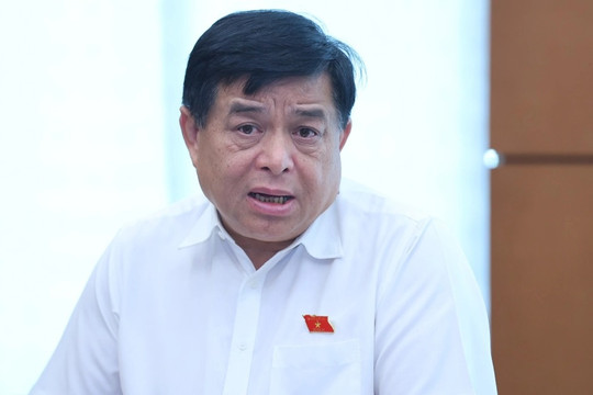Bộ trưởng Nguyễn Chí Dũng: 'Cán bộ né tránh, đùn đẩy làm chậm mọi thứ'