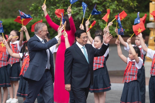 Thủ tướng Phạm Minh Chính chủ trì lễ đón Thủ tướng Australia thăm Việt Nam