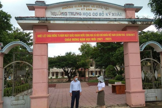Hai thầy giáo ở Hà Tĩnh bỏ trường đi Hàn Quốc tìm việc