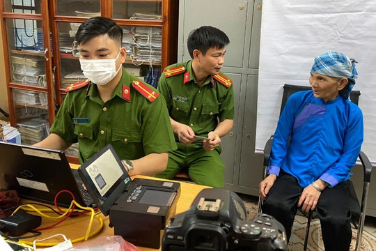 3 đơn vị đầu tiên thuộc tỉnh Lào Cai hoàn thành cấp CCCD gắn chip