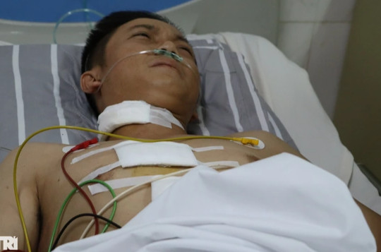 Vụ tấn công ở Đắk Lắk: Chiến sĩ công an 3 tiếng ôm vết thương trong rẫy