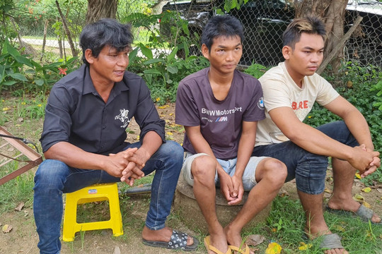 Thời sự 24 giờ: Vụ tấn công ở Đắk Lắk: 3 con tin được về với gia đình, bắt một trong những kẻ cầm đầu
