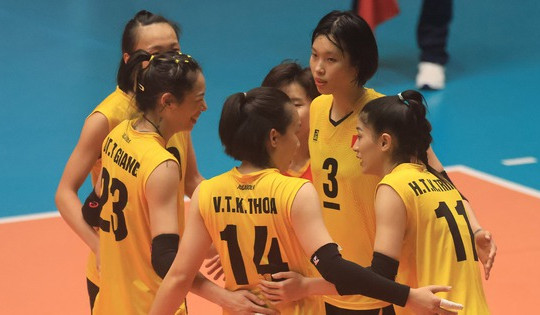 Đội tuyển bóng chuyền nữ Việt Nam thắng dễ dàng Uzbekistan ở giải châu Á