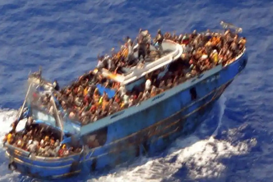 Hơn 300 người Pakistan tử nạn trong vụ lật tàu ở Địa Trung Hải
