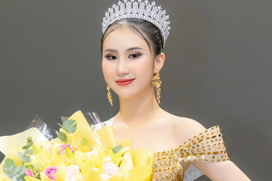 Nguyễn Trang Nguyệt Minh đăng quang ‘Miss Teen Grand International 2023’