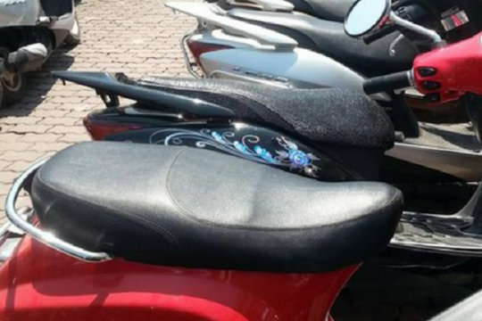 Mẹo hạ nhiệt yên xe máy trong ngày nắng nóng