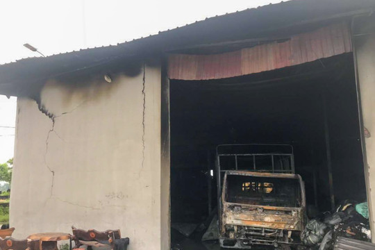 Bắc Giang: Cháy nhà lúc rạng sáng, 3 người trong gia đình chết thương tâm