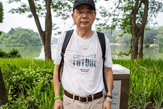 Doanh nhân Nhật Bản hơn 10 năm nhặt rác hồ Gươm để "trả ơn Việt Nam"