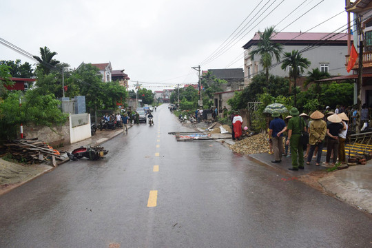 Bắc Giang: Mâu thuẫn trong đám giỗ, người đàn ông bị đâm tử vong