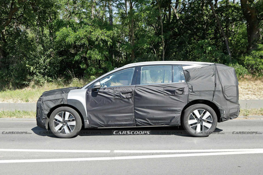 Hyundai Ioniq 7 lộ ảnh chạy thử nghiệm