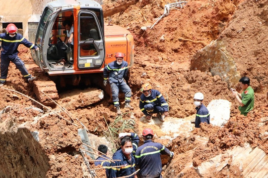 Vụ sạt lở ở Đà Lạt: Khối lượng đào đắp lớn, mất khả năng chịu lực