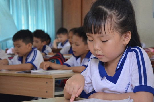 Hà Nội bắt đầu tuyển sinh trực tuyến đầu cấp, tăng gần 50.000 học sinh