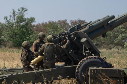 Ukraine củng cố biên giới với Belarus, Nga đẩy lùi 10 cuộc tấn công ở Donetsk