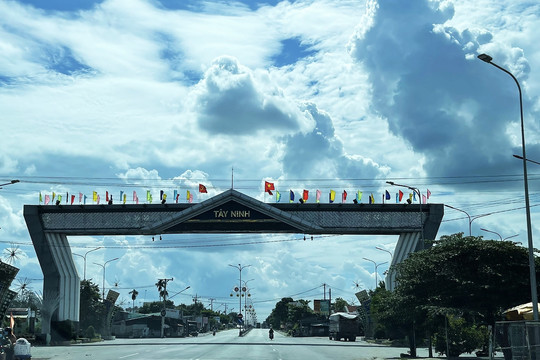 Đề xuất kéo dài cao tốc TP.HCM – Mộc Bài để tránh khu trận địa pháo