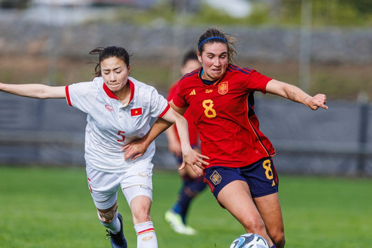 Tuyển nữ Việt Nam: Các cô gái hãy tự hào và tận hưởng World Cup