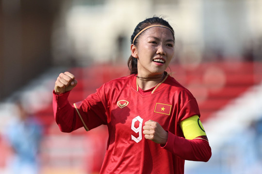 Huỳnh Như lọt top cầu thủ châu Á hay nhất World Cup nữ
