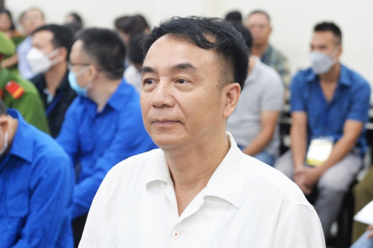 Ông Trần Hùng tiếp tục kêu oan, toà dời ngày tuyên án