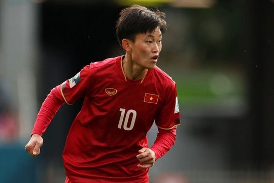 Cầu thủ trẻ nhất đá chính của tuyển nữ Việt Nam kiểm tra doping sau trận gặp Mỹ