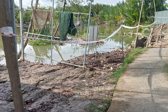 Long An: Sạt lở gây khó khăn cho người dân vùng sâu huyện Cần Giuộc