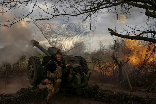 Nga tấn công toàn tuyến miền Đông Ukraine, giao tranh khốc liệt