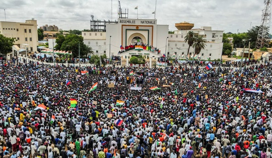 Tây Phi ra tối hậu thư cho phe đảo chính Niger