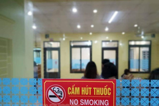 Mạnh tay với ‘vấn nạn’ hút thuốc lá nơi công cộng