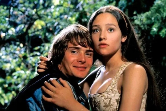 'Romeo và Juliet' bị kiểm duyệt tại trường học vì có tình tiết 'nóng'