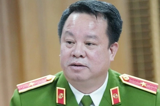 Tướng Nguyễn Quốc Hùng: 'Nếu gặp khó khi dùng VNeID hãy gọi cho chúng tôi'