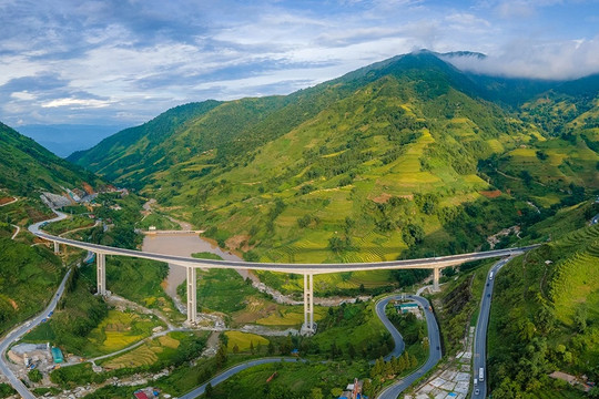 Lào Cai: Đưa cầu Móng Sến có trụ cầu cạn cao nhất Việt Nam vào sử dụng