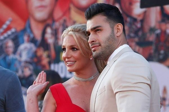 Ai cứu Britney Spears khỏi cơn mê cuồng vì tình ái và bi kịch cuộc đời?
