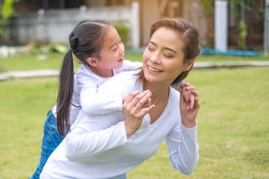 Quy tắc 3 bớt, 4 nên, 5 cần giúp cha mẹ rèn giũa được những đứa trẻ xuất sắc và thấu cảm