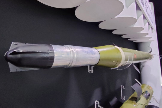 Tên lửa làm nên tên tuổi 'sát thủ diệt tăng' của quân đội Nga