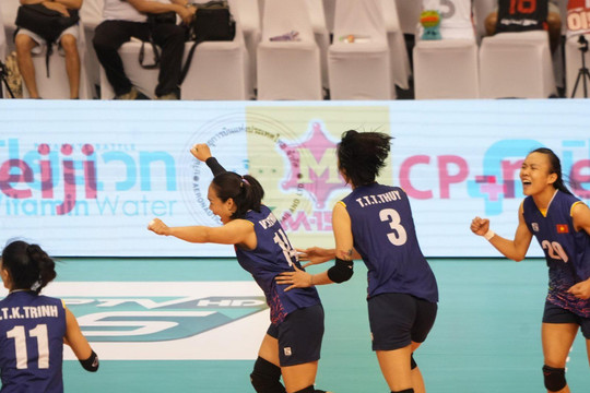Tuyển bóng chuyền nữ Việt Nam thắng Uzbekistan 3-0