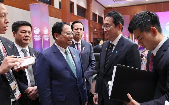 ASEAN-43: Thủ tướng Phạm Minh Chính đề nghị Nhật Bản hỗ trợ Việt Nam phát triển dự án đường sắt tốc độ cao Bắc - Nam