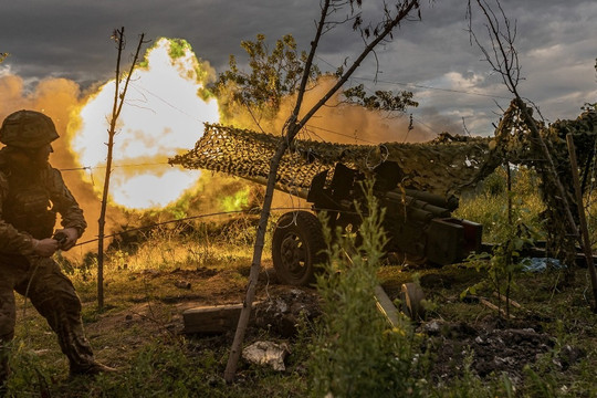 Ukraine phản công mạnh, cắm cờ ở vùng chiến lược giáp biên giới Nga