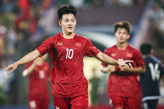 Vua phá lưới giải hạng Nhất tìm lại phong độ trong màu áo U23 Việt Nam
