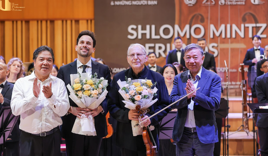 Đại tướng Tô Lâm chúc mừng màn trình diễn tuyệt vời của 'huyền thoại' Shlomo Mintz