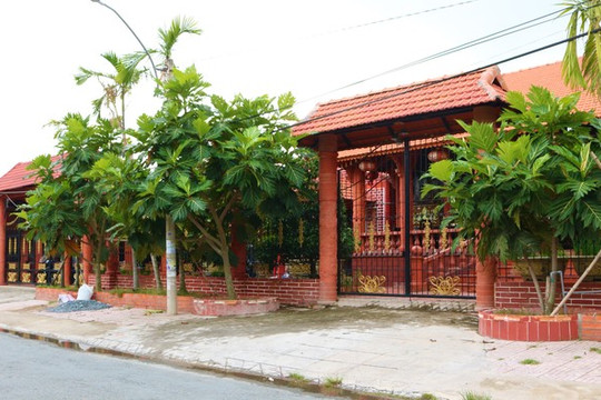 Ngôi nhà gốm 'độc nhất vô nhị' ở Vĩnh Long được xác nhận kỷ lục Việt Nam
