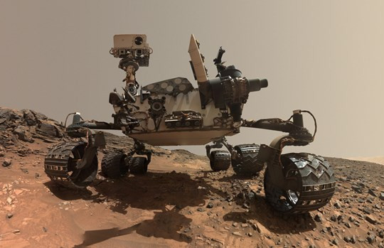 Xe Curiosity tiếp cận nơi lưu giữ bằng chứng về nước trên Sao Hỏa
