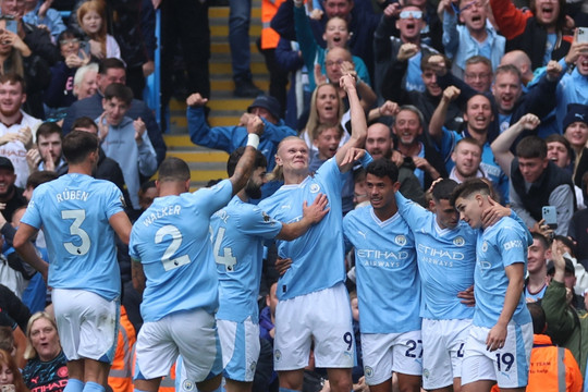 Rodri lĩnh thẻ đỏ, Haaland ghi bàn, Man City thắng kịch tính Nottingham Forest