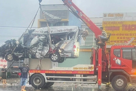 Thủ tướng chỉ đạo nóng sau tai nạn xe khách làm 4 người chết ở Đồng Nai