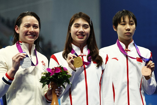 Trung Quốc vô địch bơi, phá kỷ lục ASIAD tồn tại 45 năm